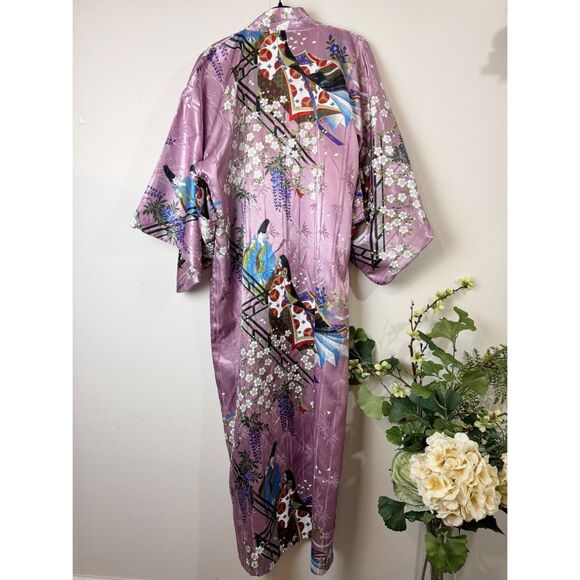 Made in Japan | Lavender Kimono Robe | Traditional Geisha & Sakura Print - Picture 9 of 12